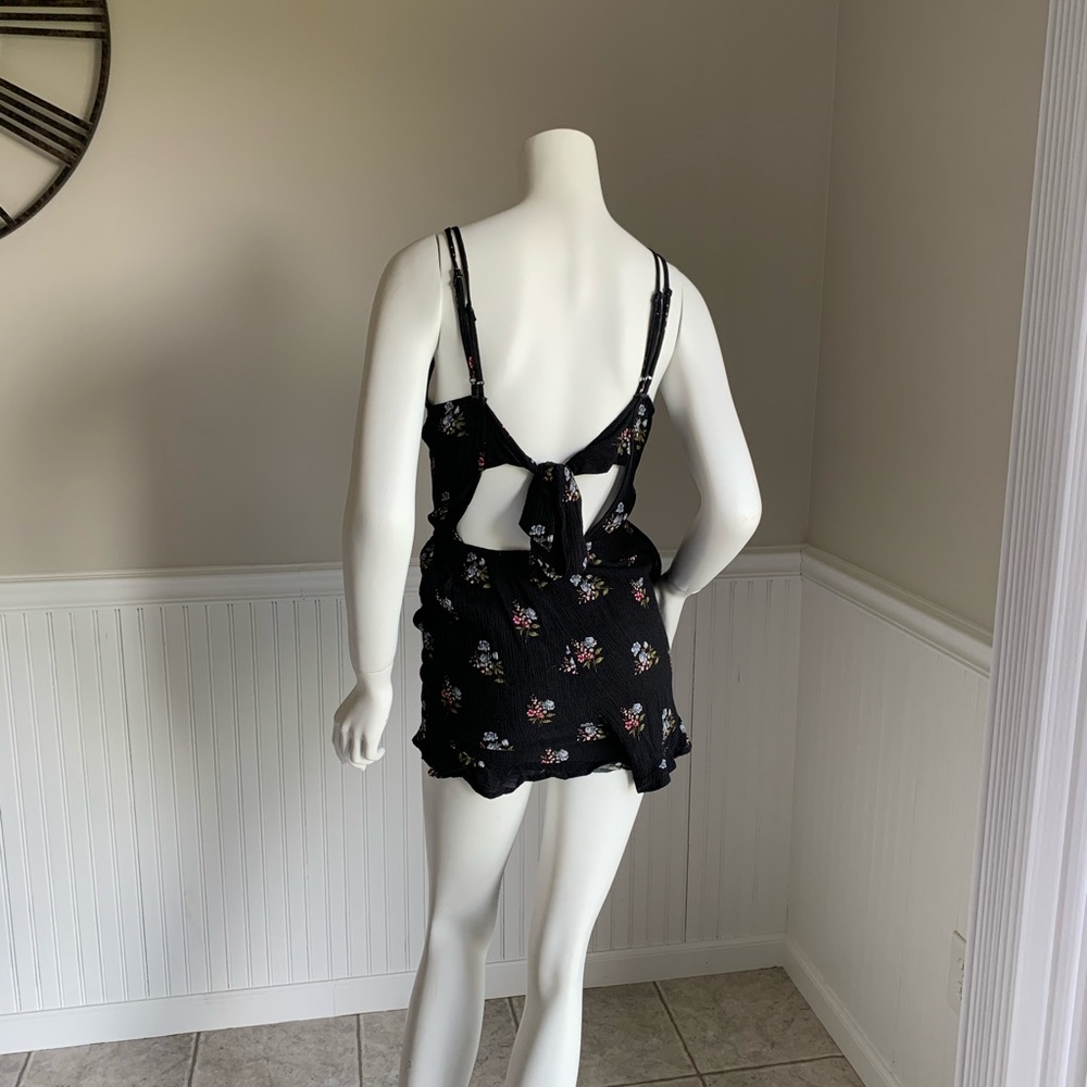 Romper - Picture 3 of 6